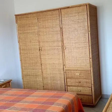 Casaantonella - Casa Vacanze A Isola Rossa *